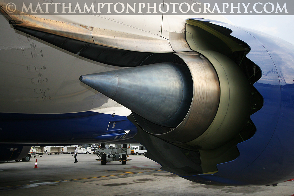787 with Rolls Royce Trent 1000 engine